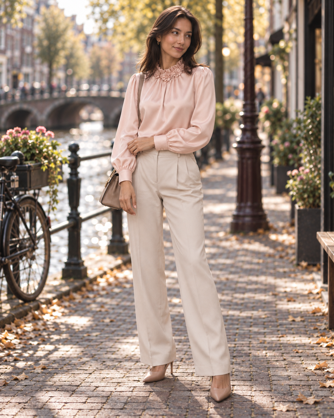Satijnen Blouse met Bloemenkraag