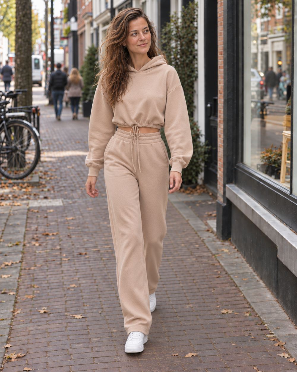 2-delig Trainingspak — Cropped Hoodie en Wijde Joggingbroek